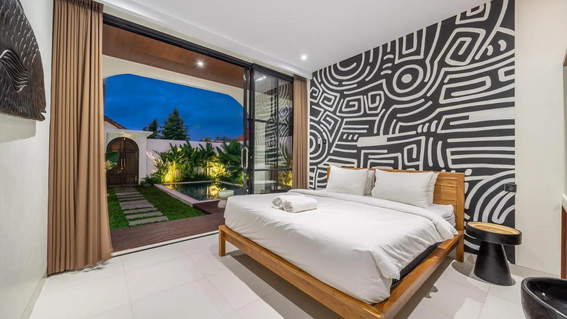 Alisa 4 - Brand New Villa With Breathtaking Garden Views - Expansive Pool - 4 Luxury Bedrooms Seminyak  Seminyak (Bali)